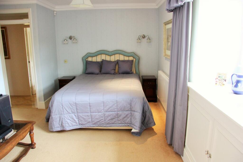 Additional property image - Thorndon Park, Ingrave, Brentwood, CM13