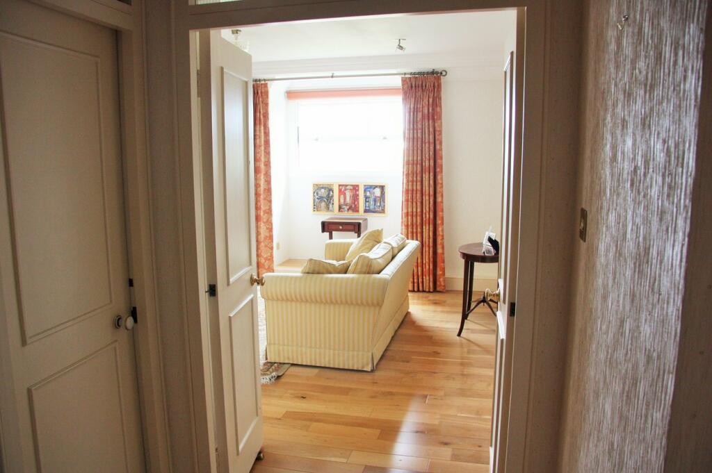 Additional property image - Thorndon Park, Ingrave, Brentwood, CM13