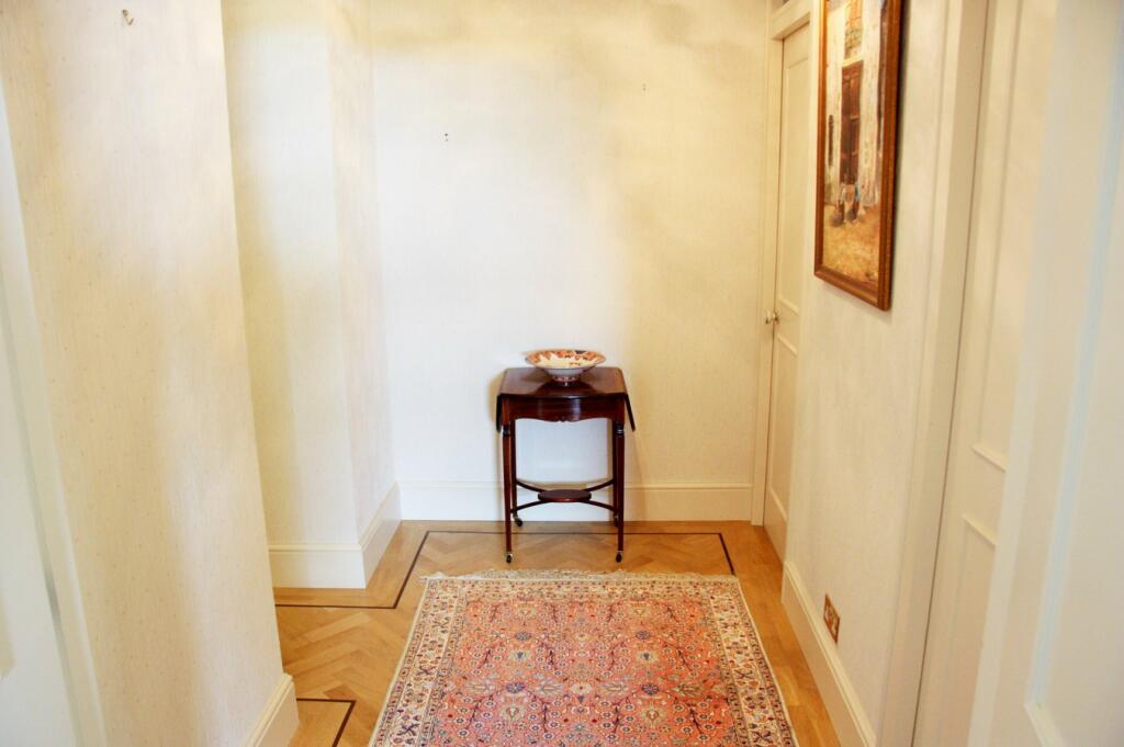 Additional property image - Thorndon Park, Ingrave, Brentwood, CM13