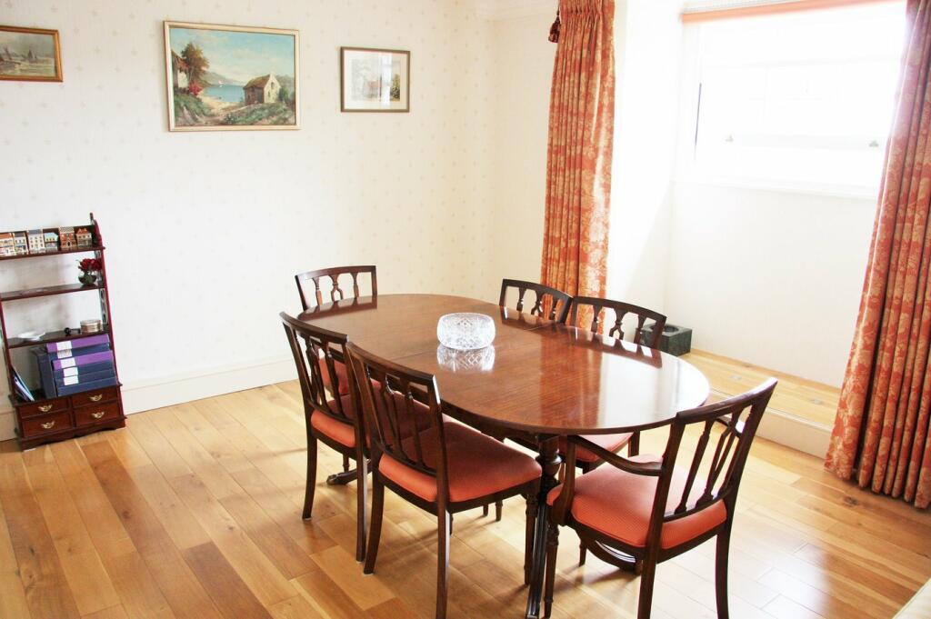 Additional property image - Thorndon Park, Ingrave, Brentwood, CM13