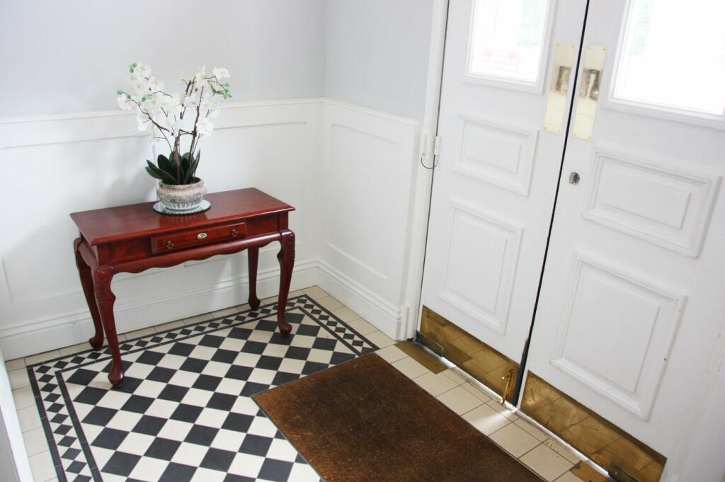 Additional property image - Thorndon Park, Ingrave, Brentwood, CM13