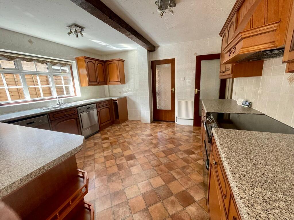 Additional property image - Long Meadow, Hutton, Brentwood, CM13