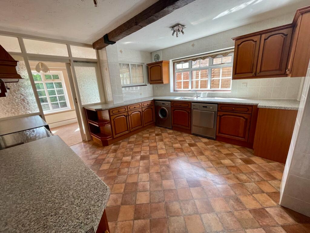 Additional property image - Long Meadow, Hutton, Brentwood, CM13