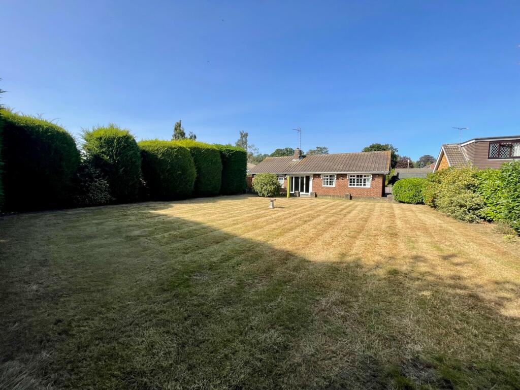 Additional property image - Long Meadow, Hutton, Brentwood, CM13
