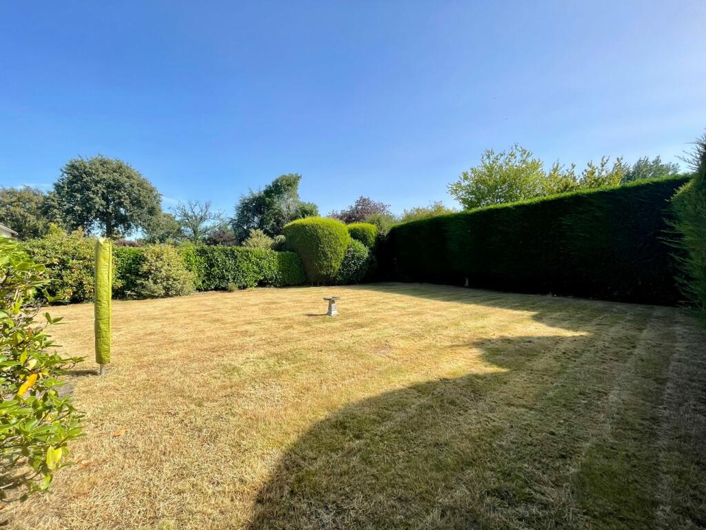 Additional property image - Long Meadow, Hutton, Brentwood, CM13