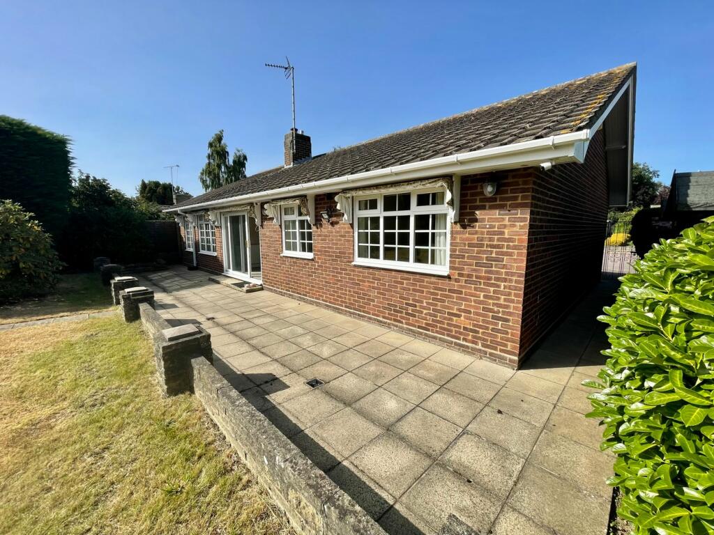 Additional property image - Long Meadow, Hutton, Brentwood, CM13