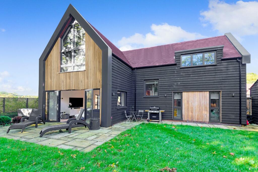 Additional property image - Chain Bridge Meadow, Shenfield ,  Brentwood, CM15