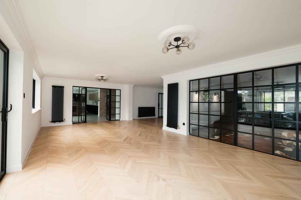 Additional property image - Widworthy Hayes, Hutton, Brentwood, CM13