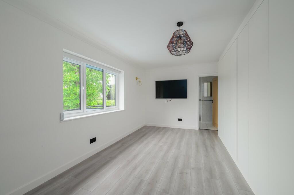Additional property image - Widworthy Hayes, Hutton, Brentwood, CM13