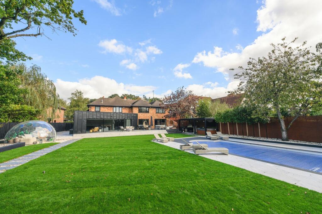 Additional property image - Widworthy Hayes, Hutton, Brentwood, CM13