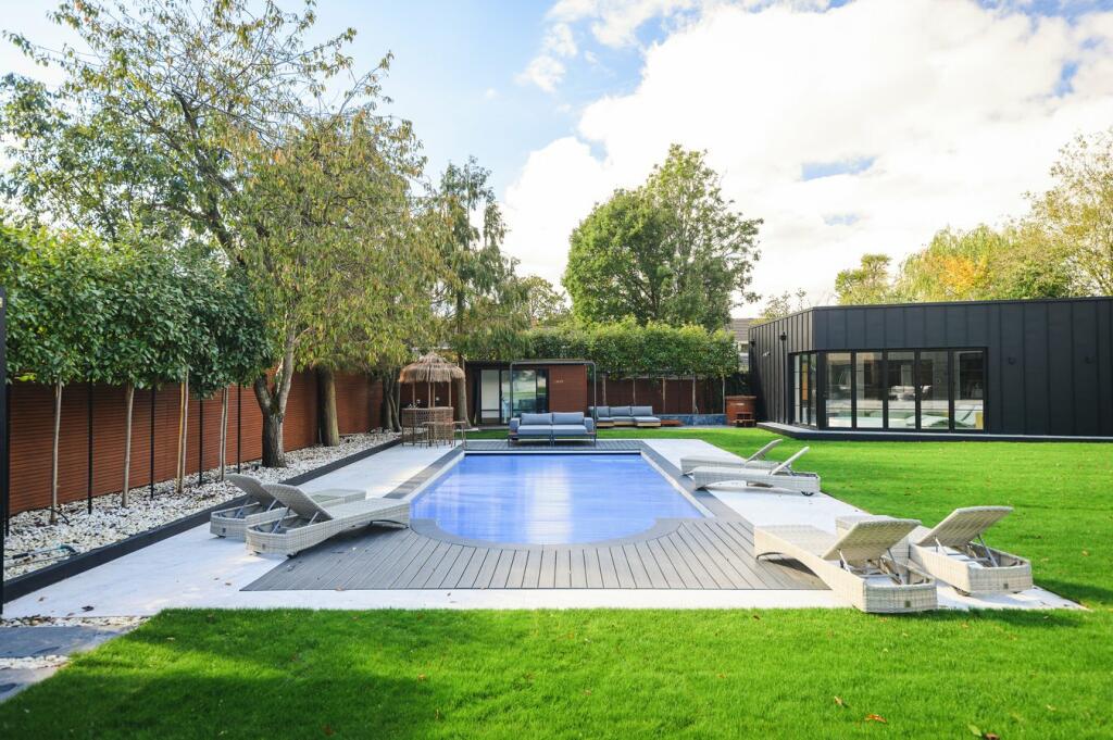 Additional property image - Widworthy Hayes, Hutton, Brentwood, CM13