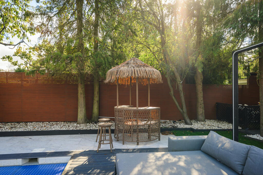 Additional property image - Widworthy Hayes, Hutton, Brentwood, CM13