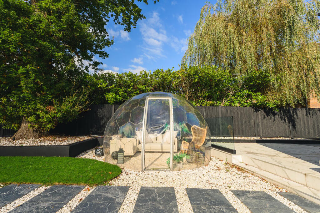 Additional property image - Widworthy Hayes, Hutton, Brentwood, CM13