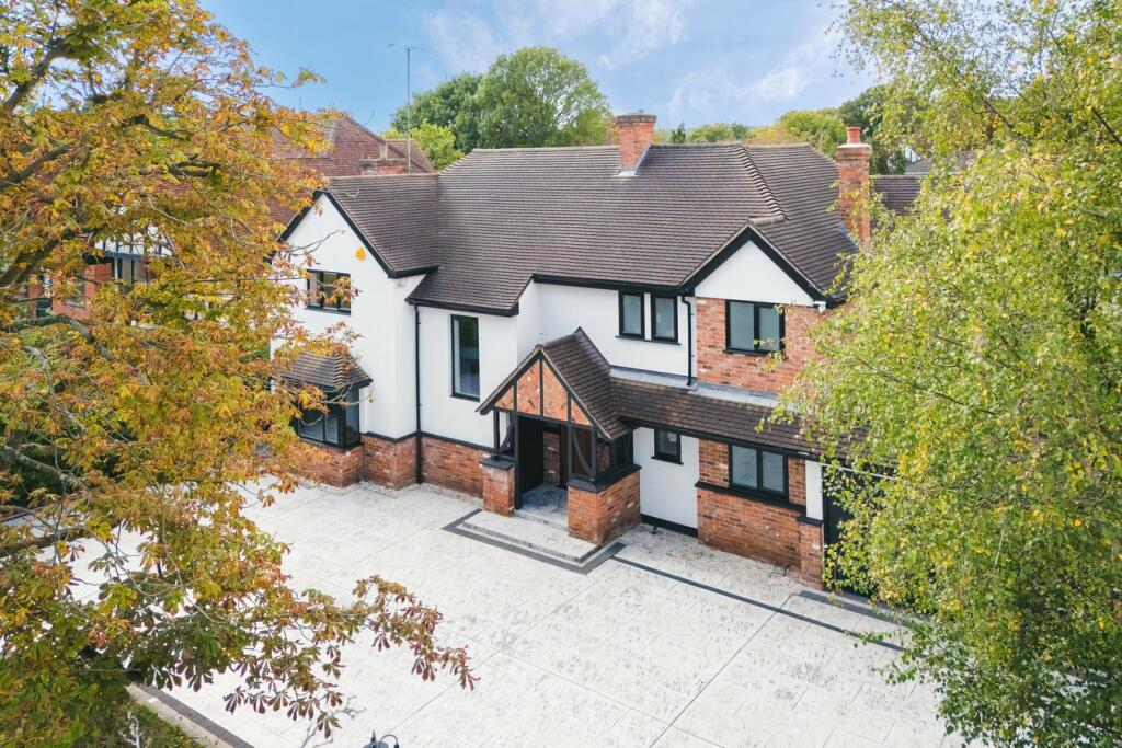 Additional property image - Widworthy Hayes, Hutton, Brentwood, CM13