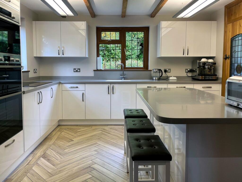 Additional property image - Creephedge Lane, East Hanningfield, Chelmsford, CM3