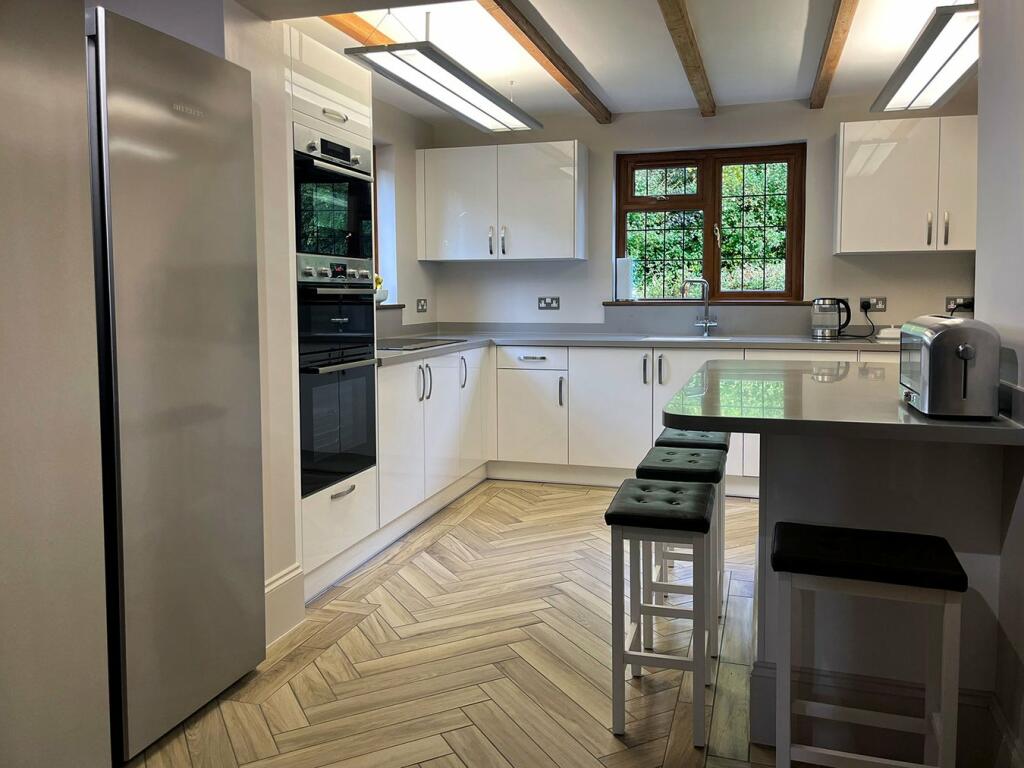 Additional property image - Creephedge Lane, East Hanningfield, Chelmsford, CM3