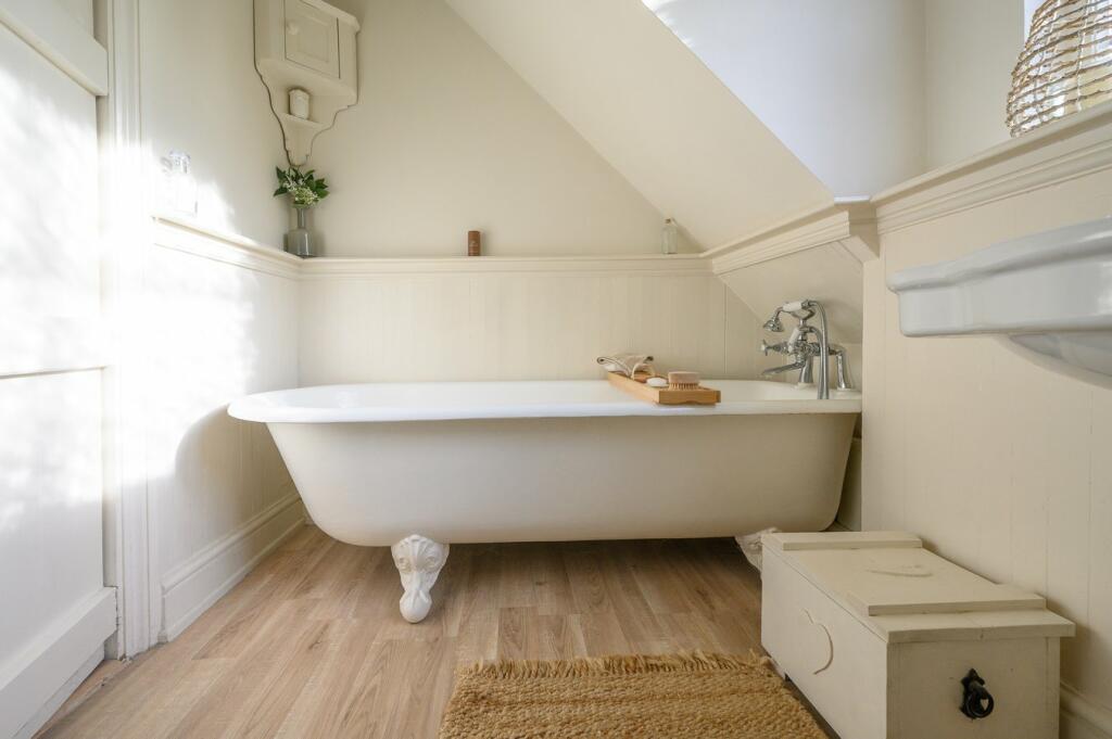 Additional property image - Whitby Avenue, Ingrave, Brentwood, CM13