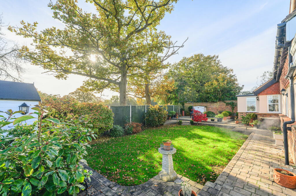 Additional property image - Whitby Avenue, Ingrave, Brentwood, CM13