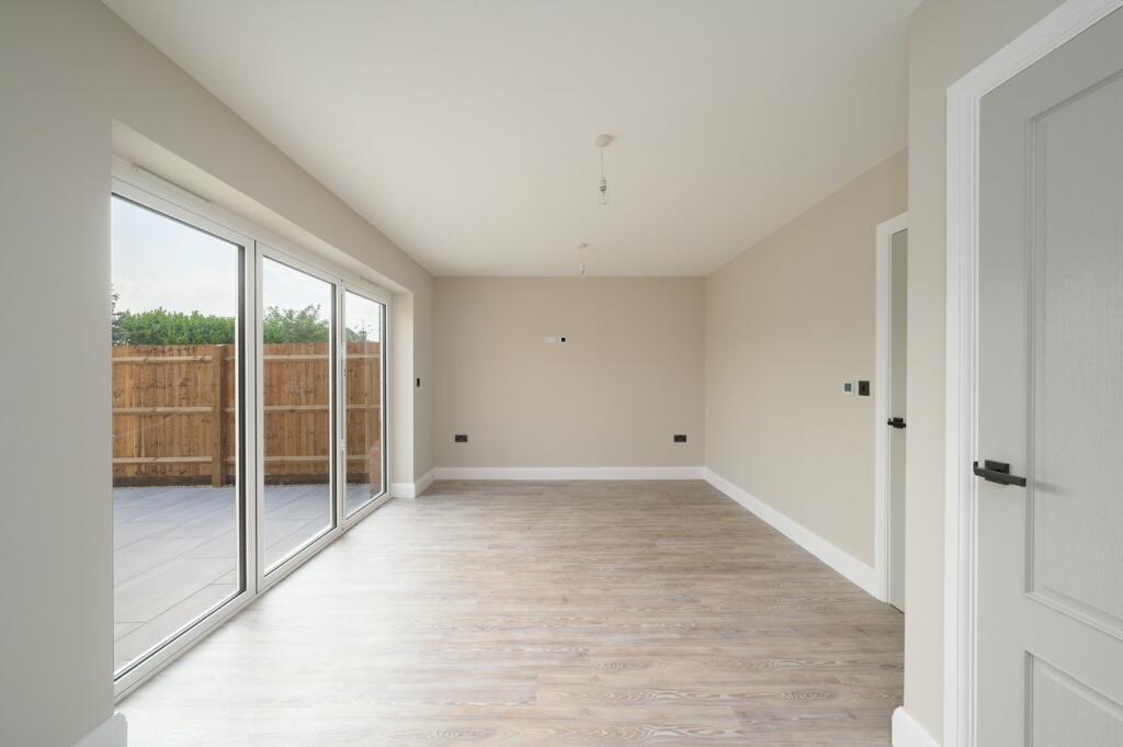 Additional property image - North Drive, Hutton, Brentwood, CM13
