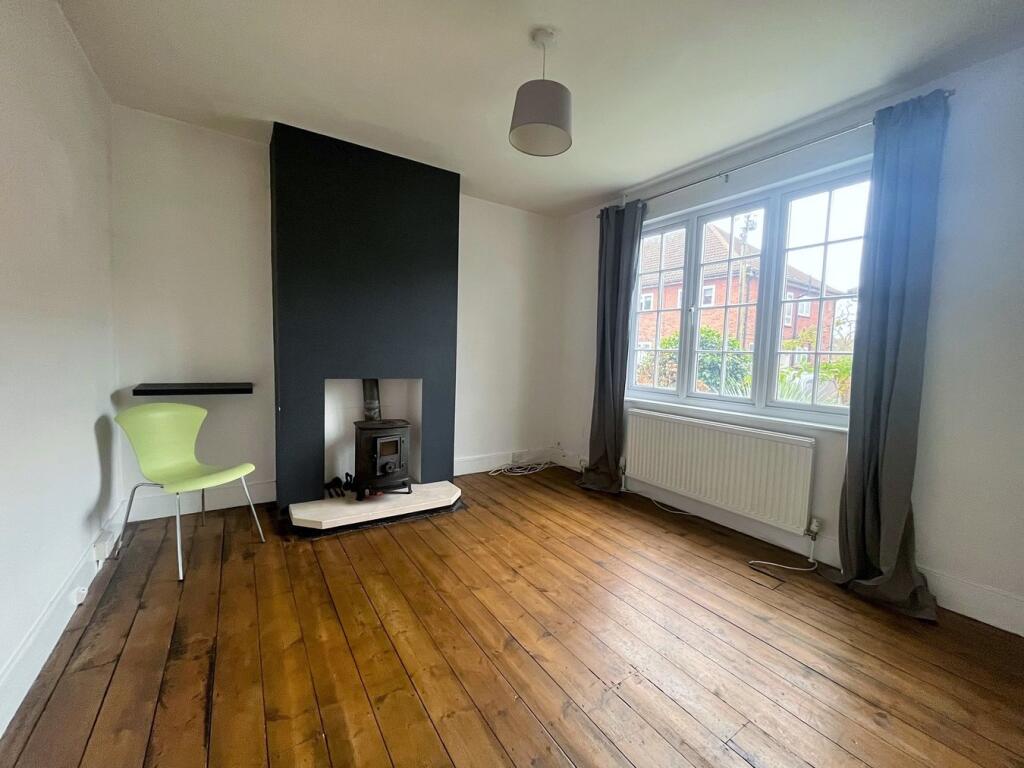 Additional property image - Gordon Road, Shenfield, Brentwood, CM15