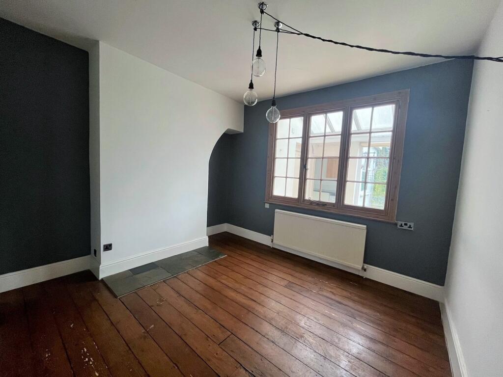 Additional property image - Gordon Road, Shenfield, Brentwood, CM15