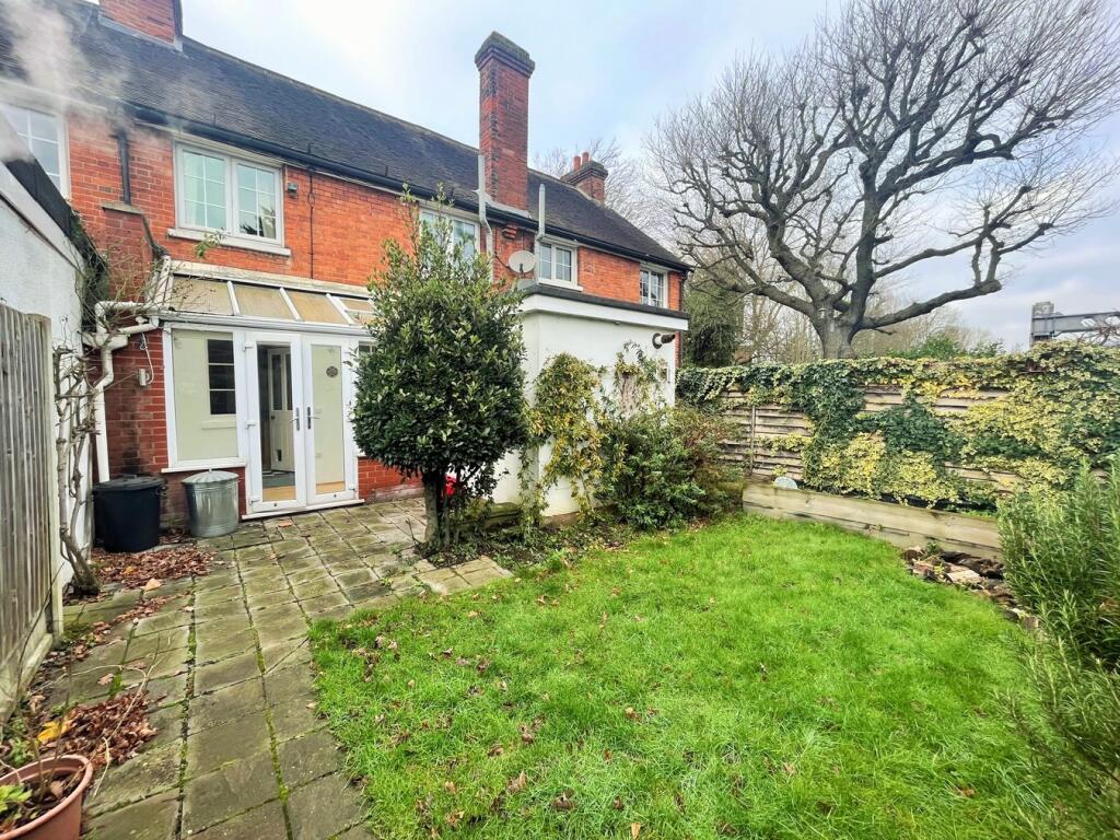 Additional property image - Gordon Road, Shenfield, Brentwood, CM15