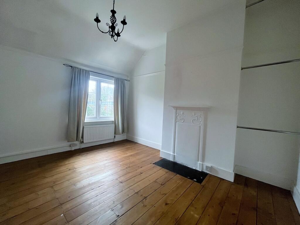 Additional property image - Gordon Road, Shenfield, Brentwood, CM15