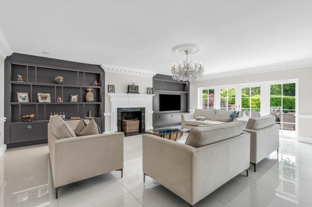 Additional property image - Heronway, Hutton, Brentwood, CM13