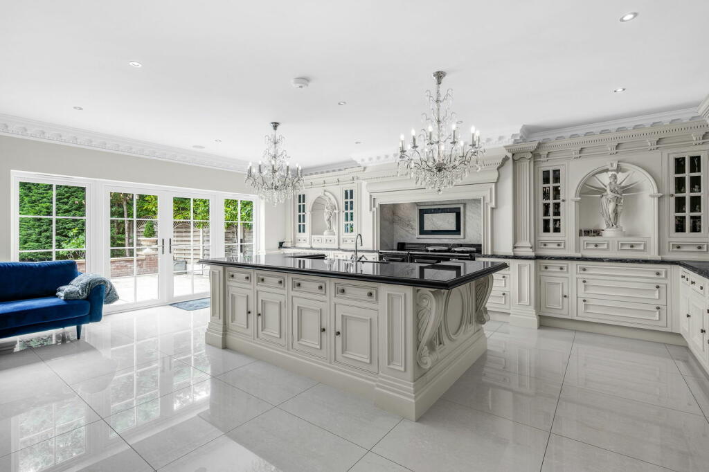 Additional property image - Heronway, Hutton, Brentwood, CM13