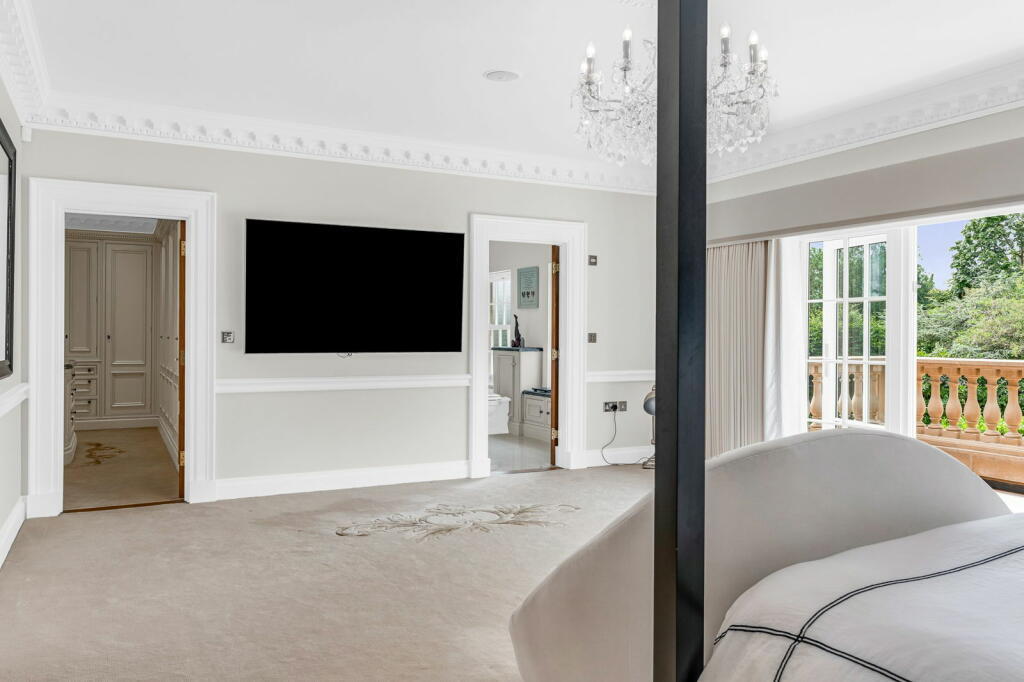 Additional property image - Heronway, Hutton, Brentwood, CM13