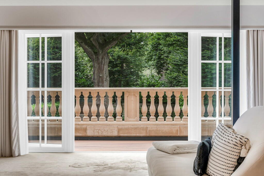 Additional property image - Heronway, Hutton, Brentwood, CM13