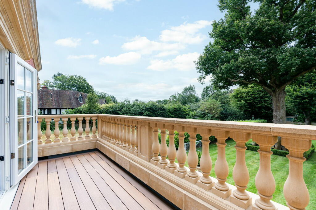 Additional property image - Heronway, Hutton, Brentwood, CM13