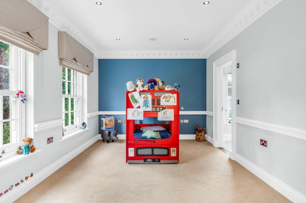 Additional property image - Heronway, Hutton, Brentwood, CM13