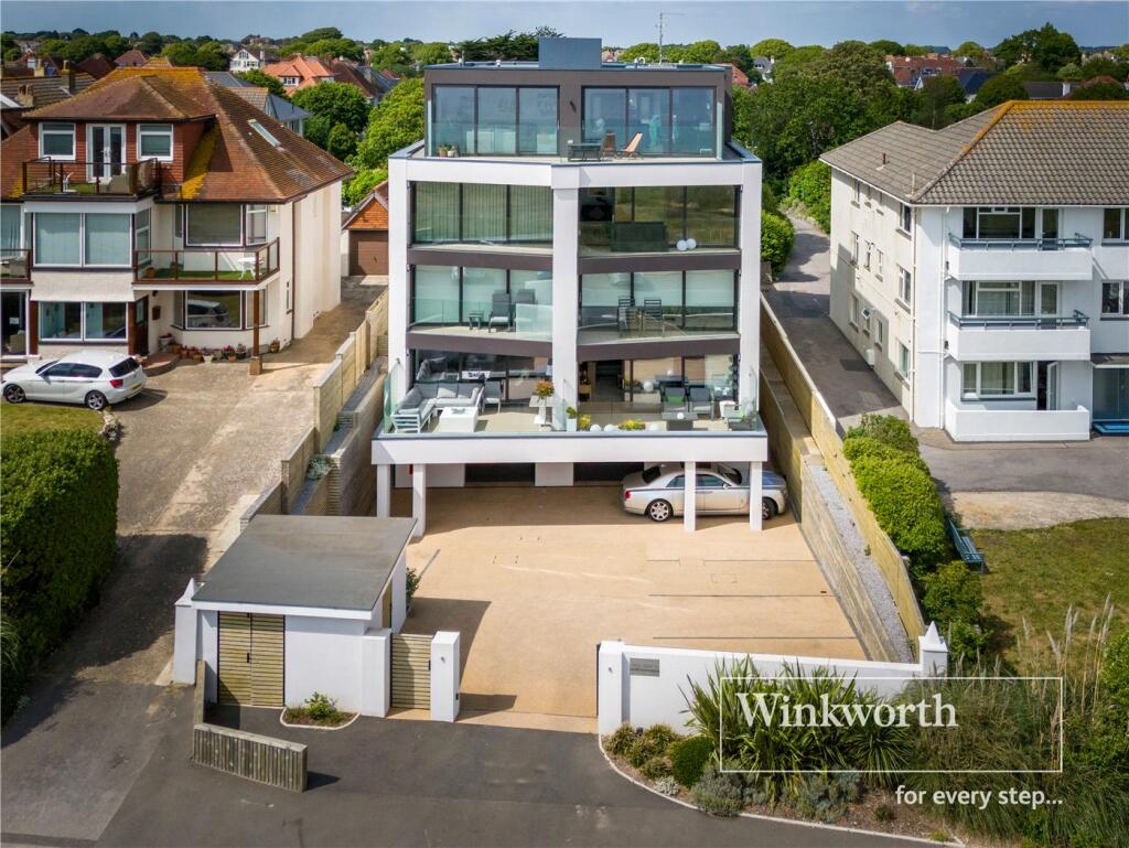 2 bedroom apartment for sale in Overcliff Drive, Bournemouth, BH5