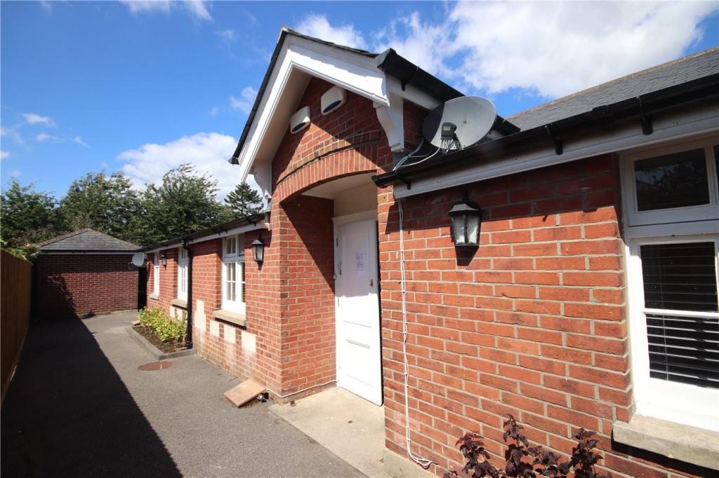 2 bedroom ground floor flat for sale in Southbourne Road, Bournemouth