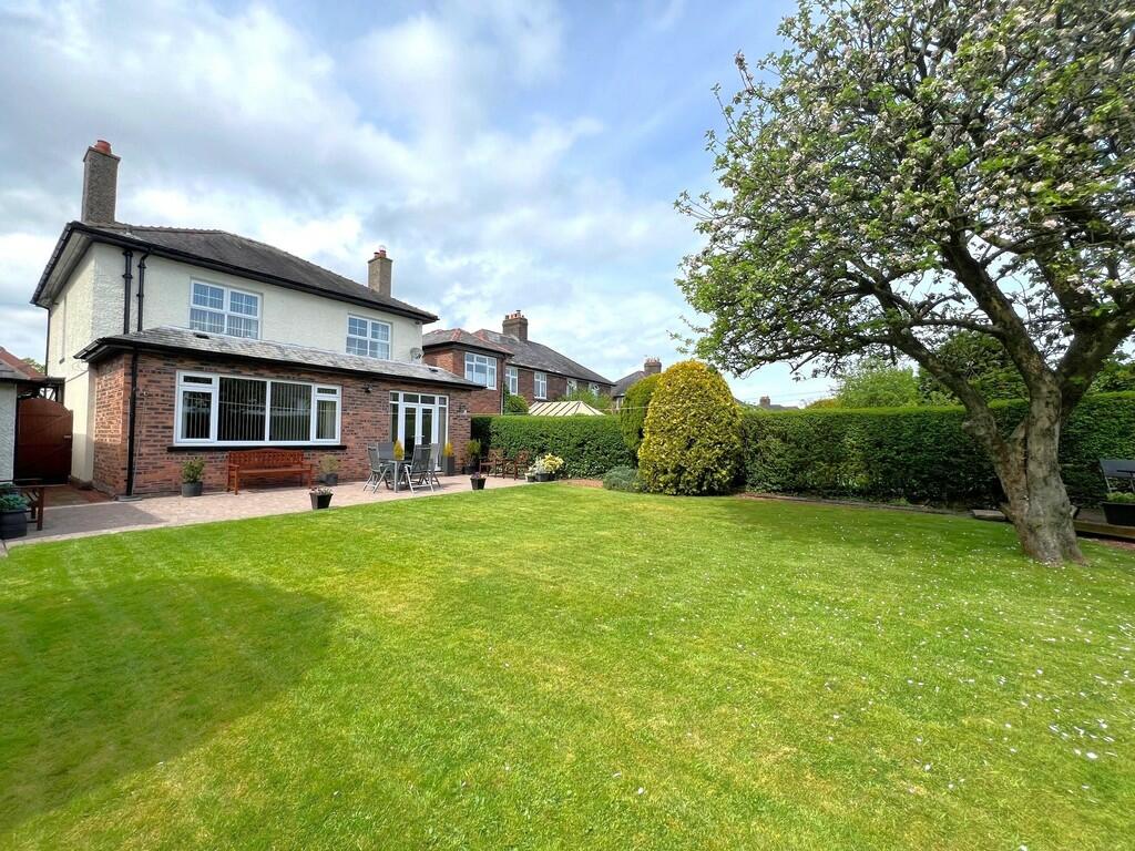 3 bedroom detached house for sale in Brampton Road, Carlisle, CA3
