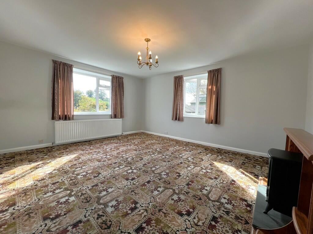 Additional property image - Top Flat & 1 Station House
