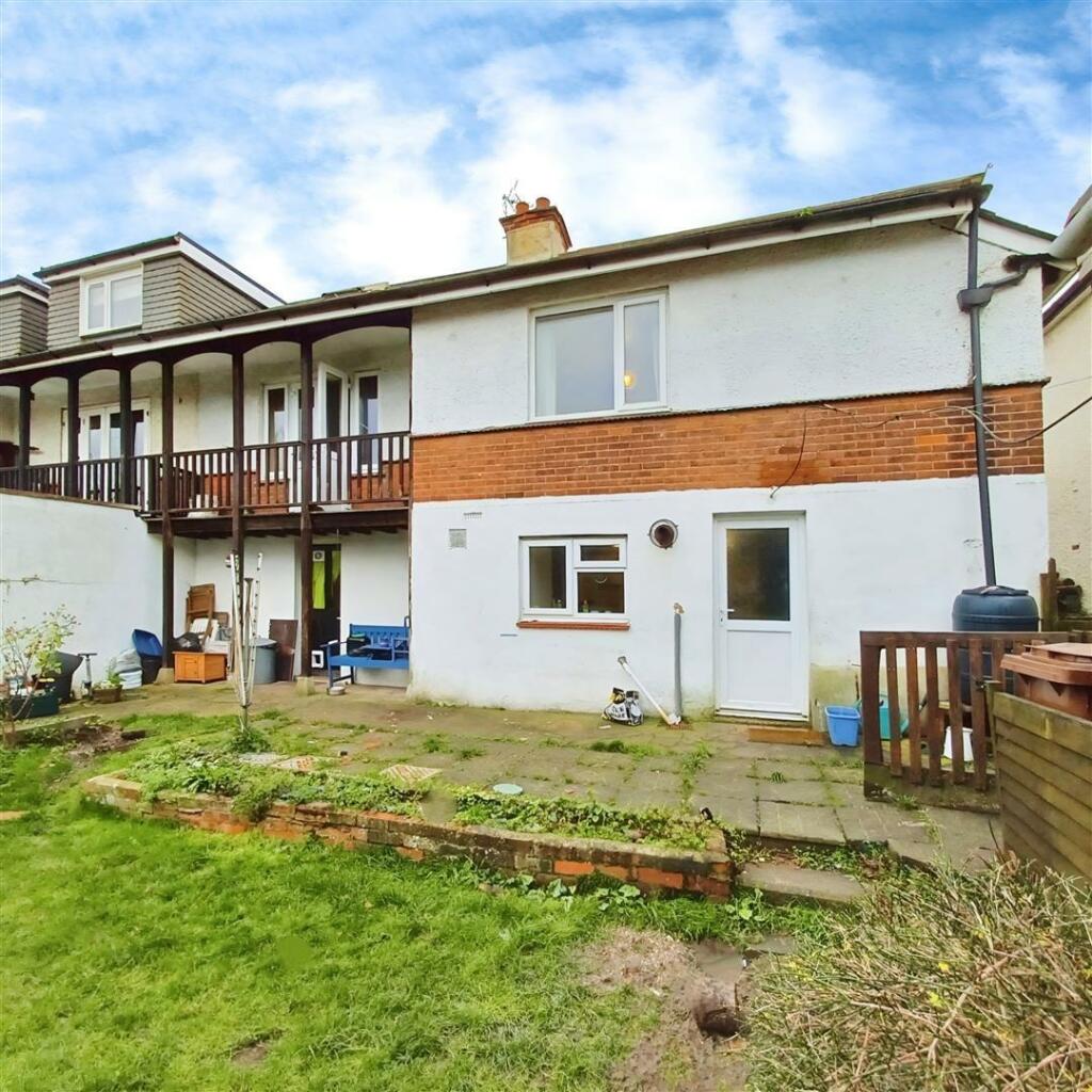 2 bedroom semidetached house for sale in Cornwall Road, Rochester, ME1