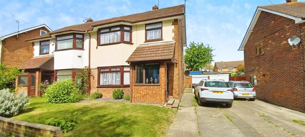 Main image of property: Frittenden Road, Wainscott