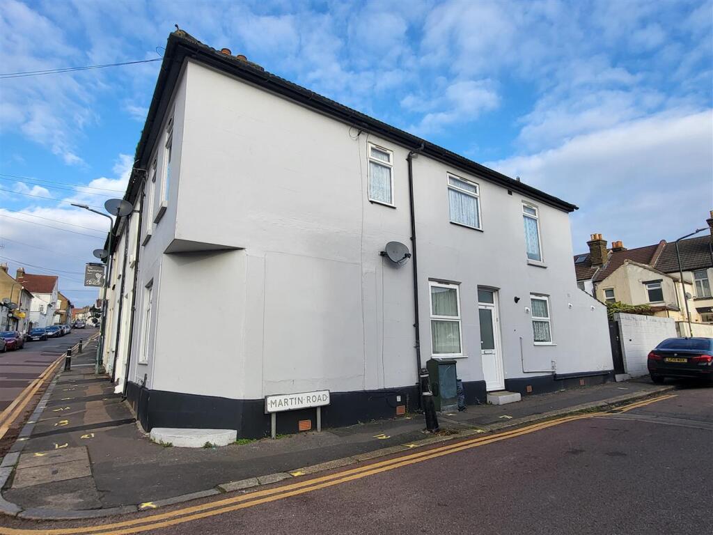 Main image of property: Brompton Lane, strood