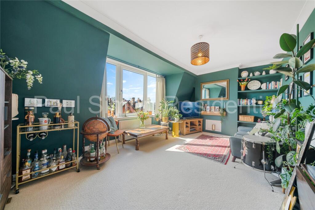 Main image of property: Grand Parade, Green Lanes, London, N4