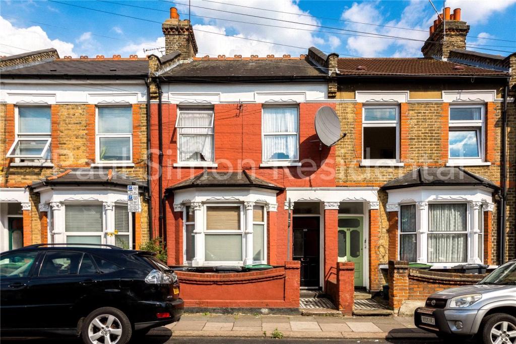 2 bedroom apartment for sale in Napier Road, Tottenham, London, N17