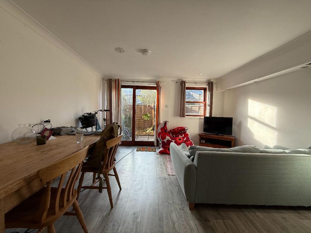 Main image of property: Paradise Street, Cambridge