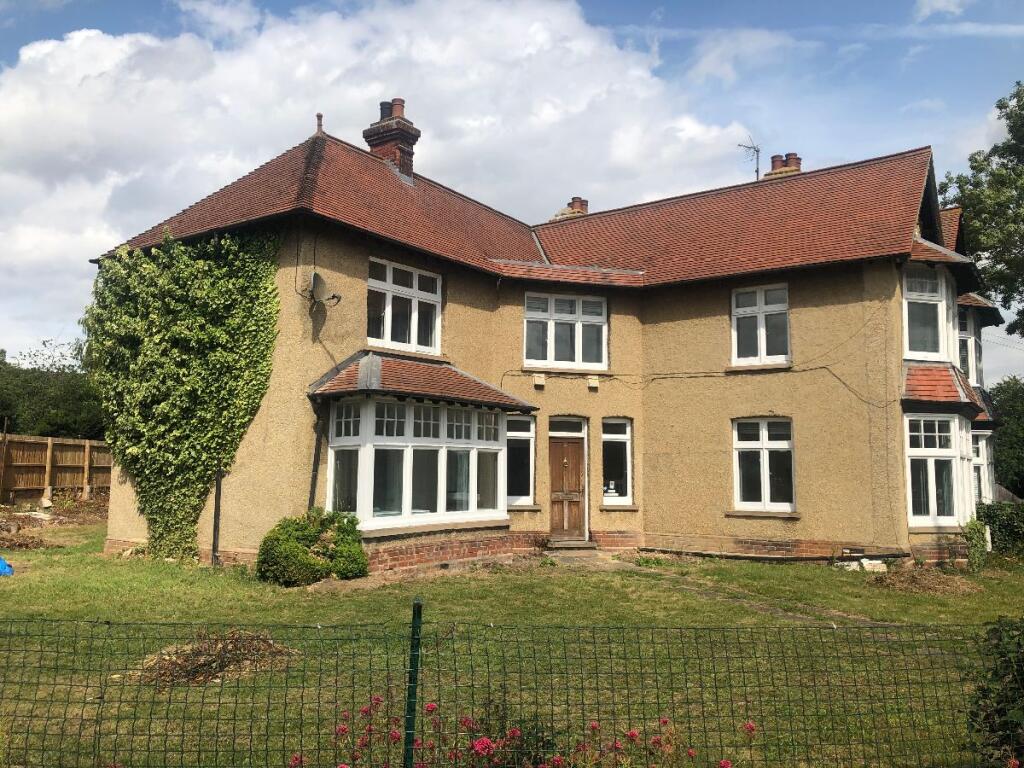 Main image of property: Room 3, Highworth Avenue, CB4