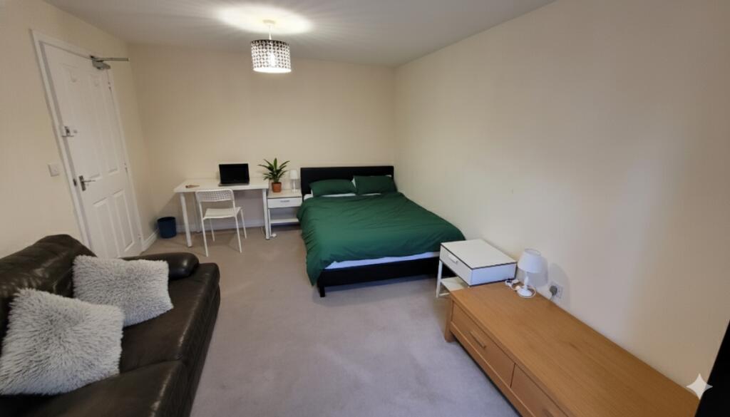 Main image of property: Room 1, Central Avenue, Cambridge