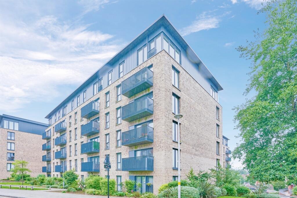 2 bedroom apartment for sale in Bell Barn Road, Birmingham, B15