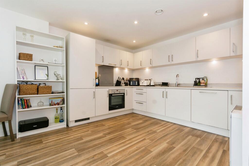 Additional property image - Lexington Gardens, Birmingham