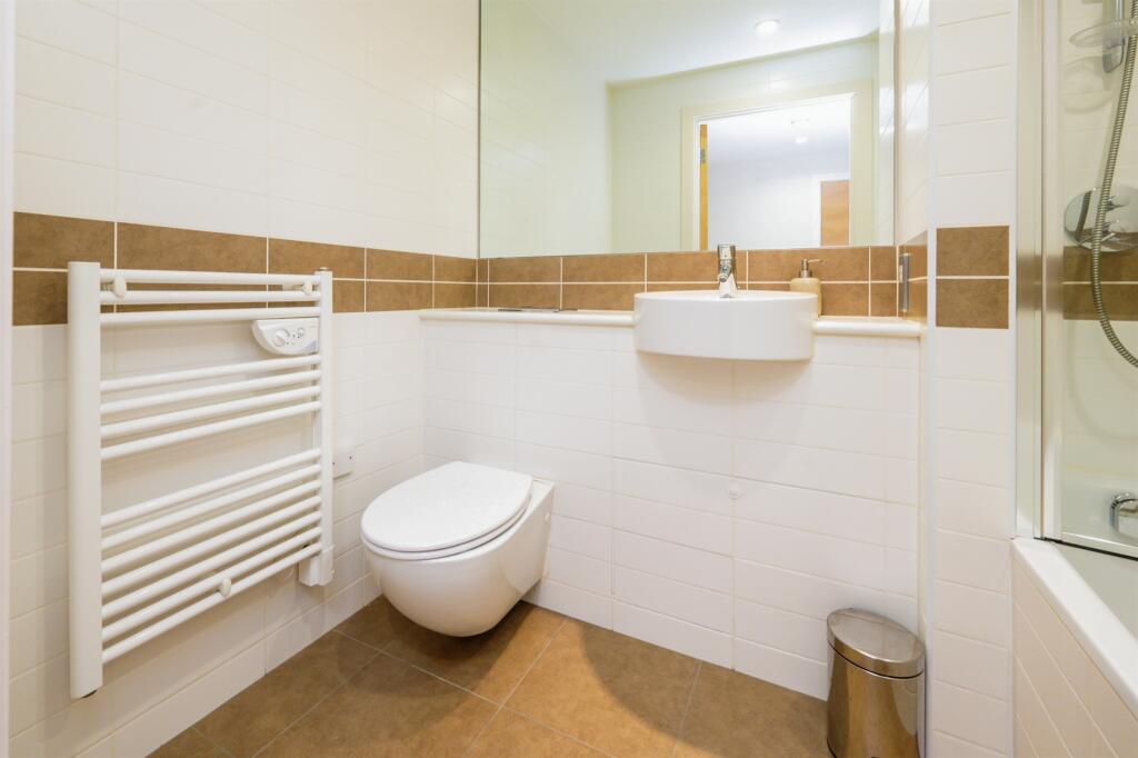 Additional property image - Waterfront Walk, Birmingham
