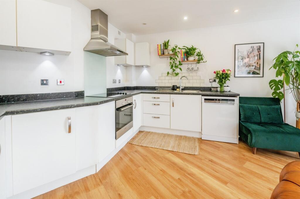 Additional property image - Bell Barn Road, Birmingham