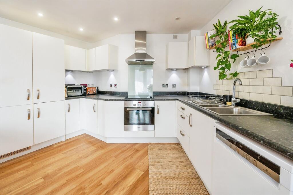 Additional property image - Bell Barn Road, Birmingham
